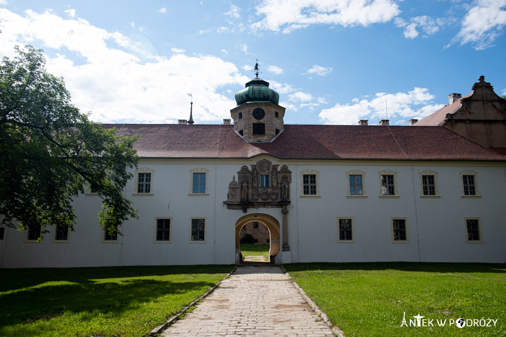 Ruiny pałaców i zamków w województwie opolskim