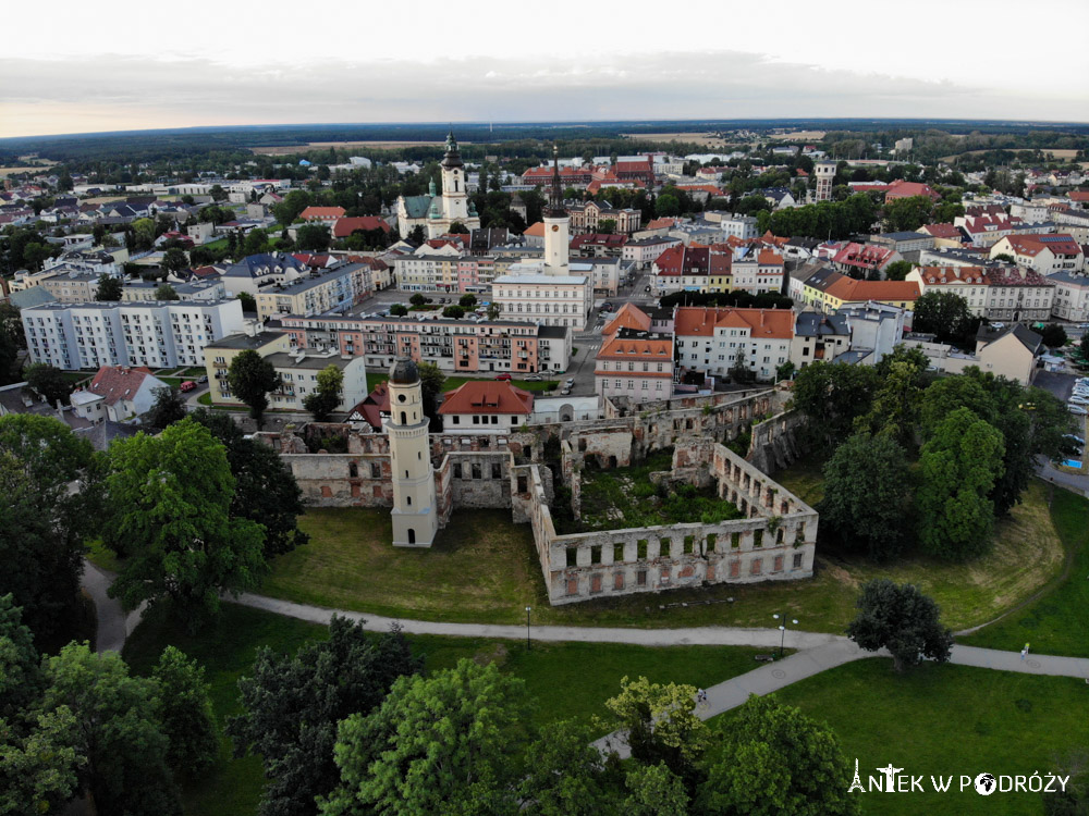 Ruiny pałaców i zamków w województwie opolskim