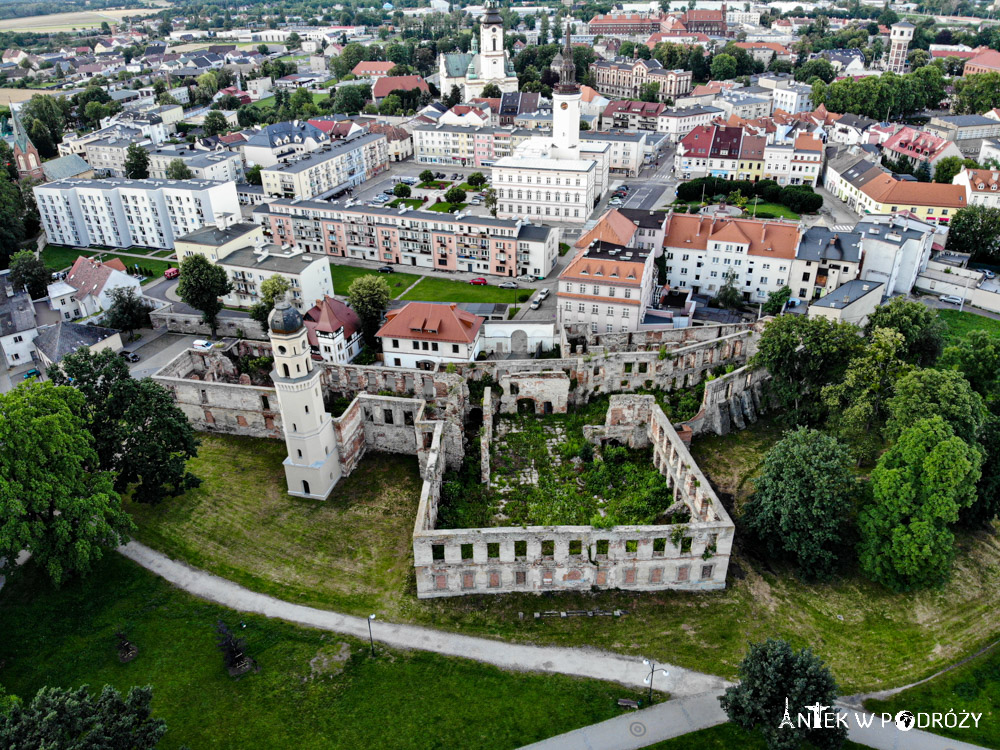 Ruiny pałaców i zamków w województwie opolskim