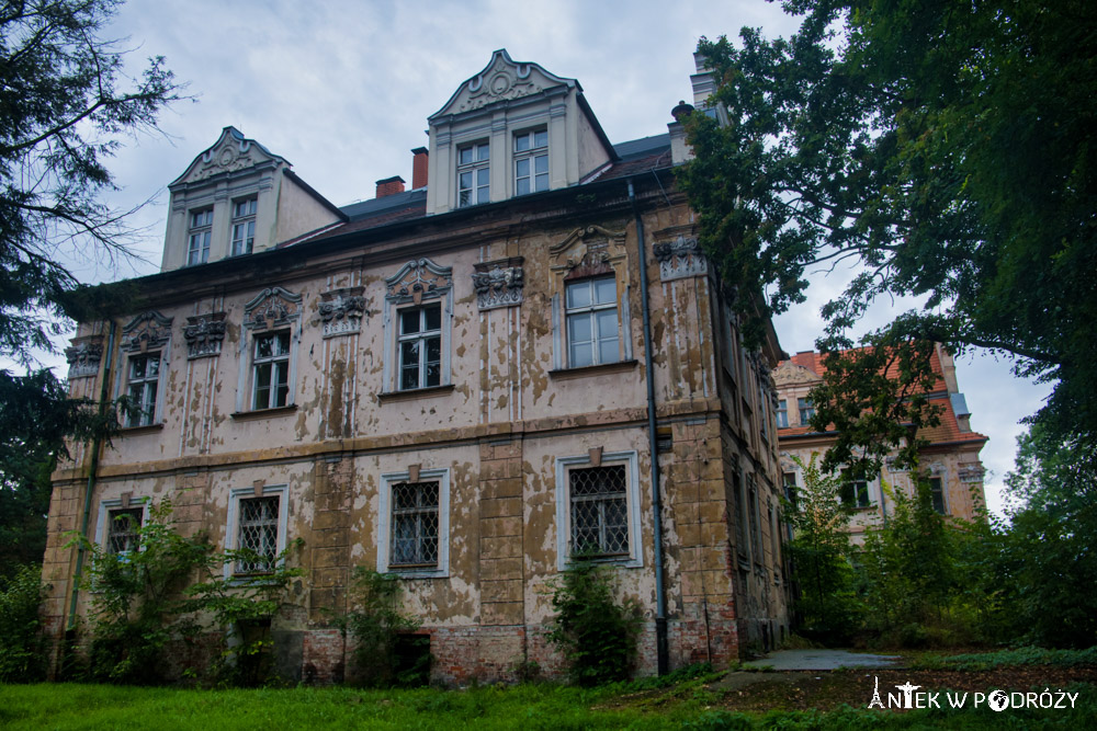 Ruiny pałaców i zamków w województwie opolskim