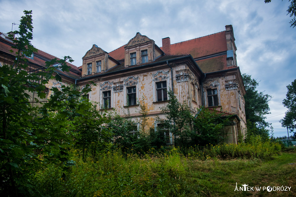 Ruiny pałaców i zamków w województwie opolskim