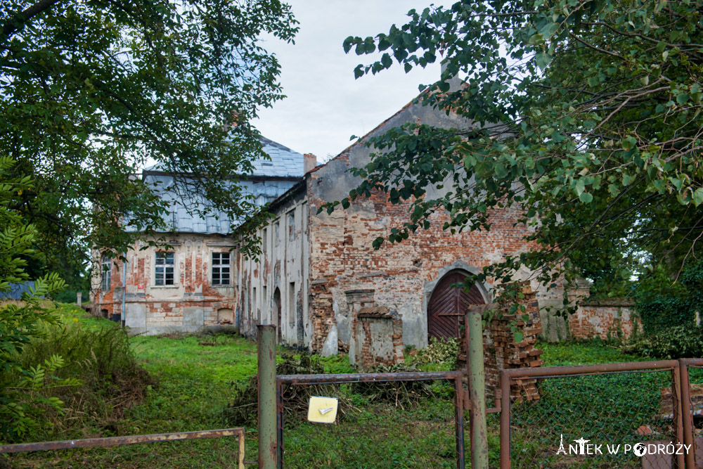 Ruiny pałaców i zamków w województwie opolskim