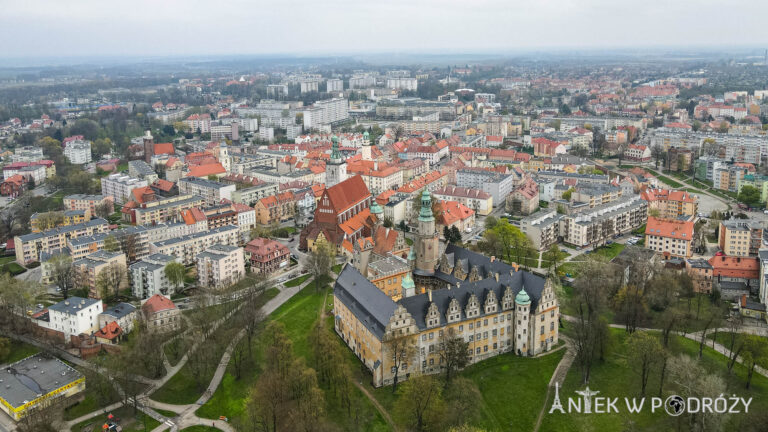 Oleśnica – miasto wież i róż (przewodnik po atrakcjach)